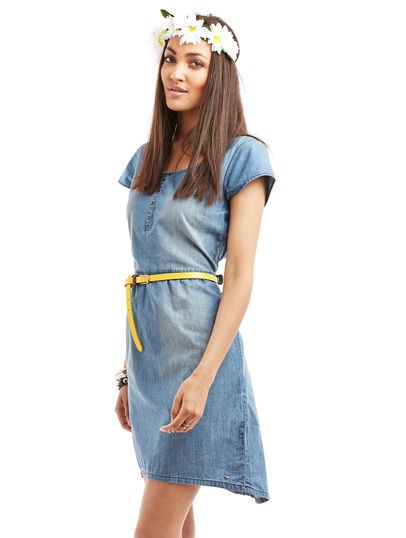 Robe été courte en jeans Mustang