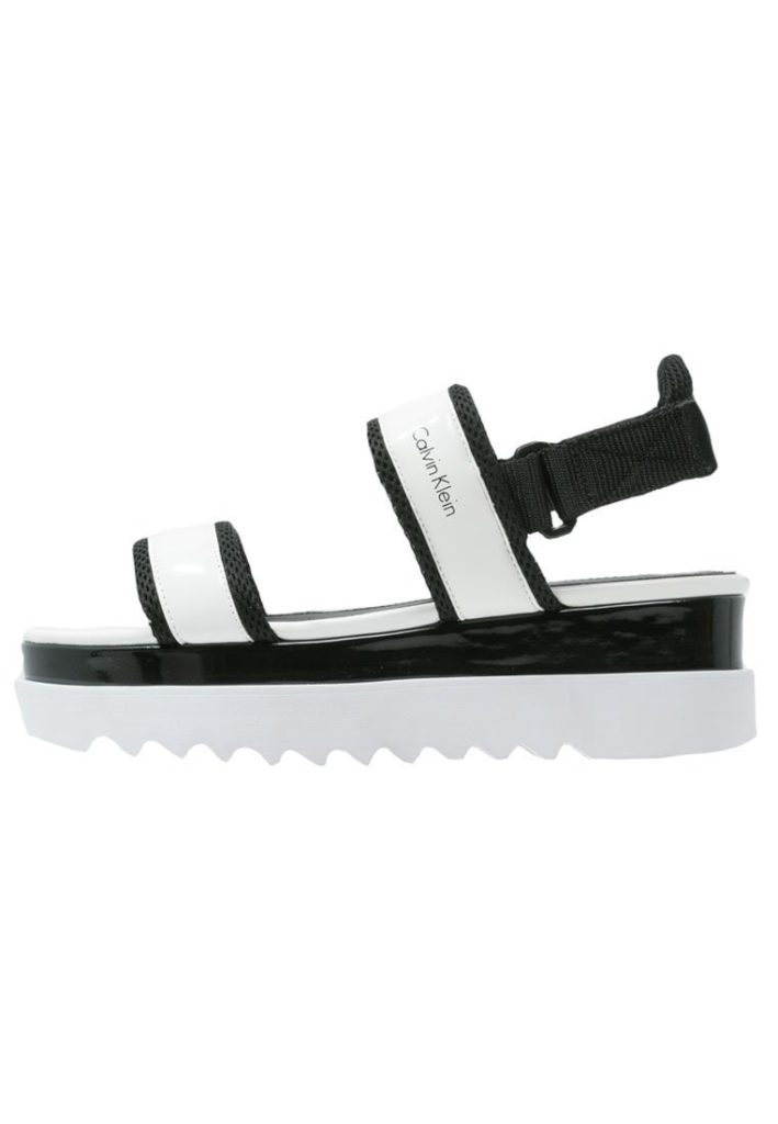 Sandales à plateforme tendances Calvin Klein blanches et noires