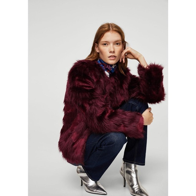 Manteau fourrure synthétique grenat Mango