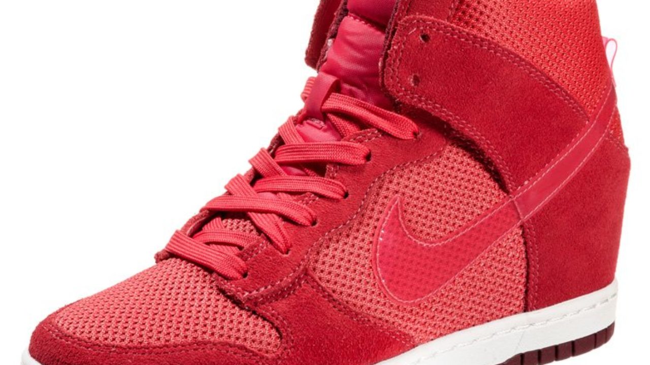 baskets compensees nike