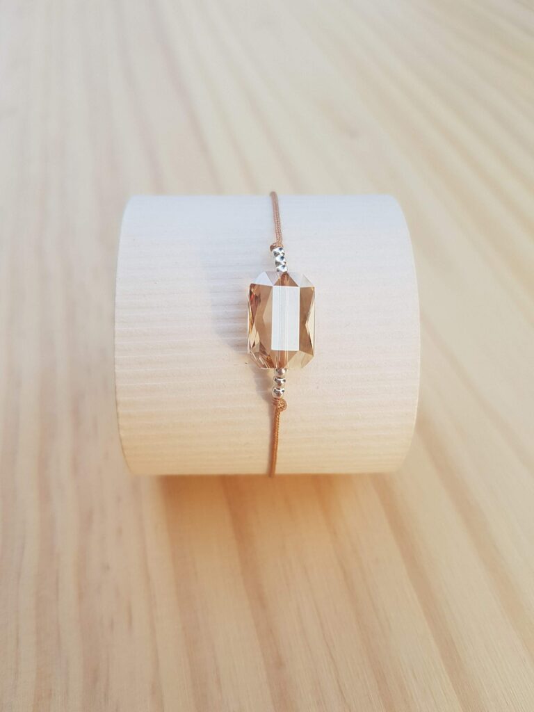 Bracelet fin artisanal france cristal swarovski beige argent massif minimaliste